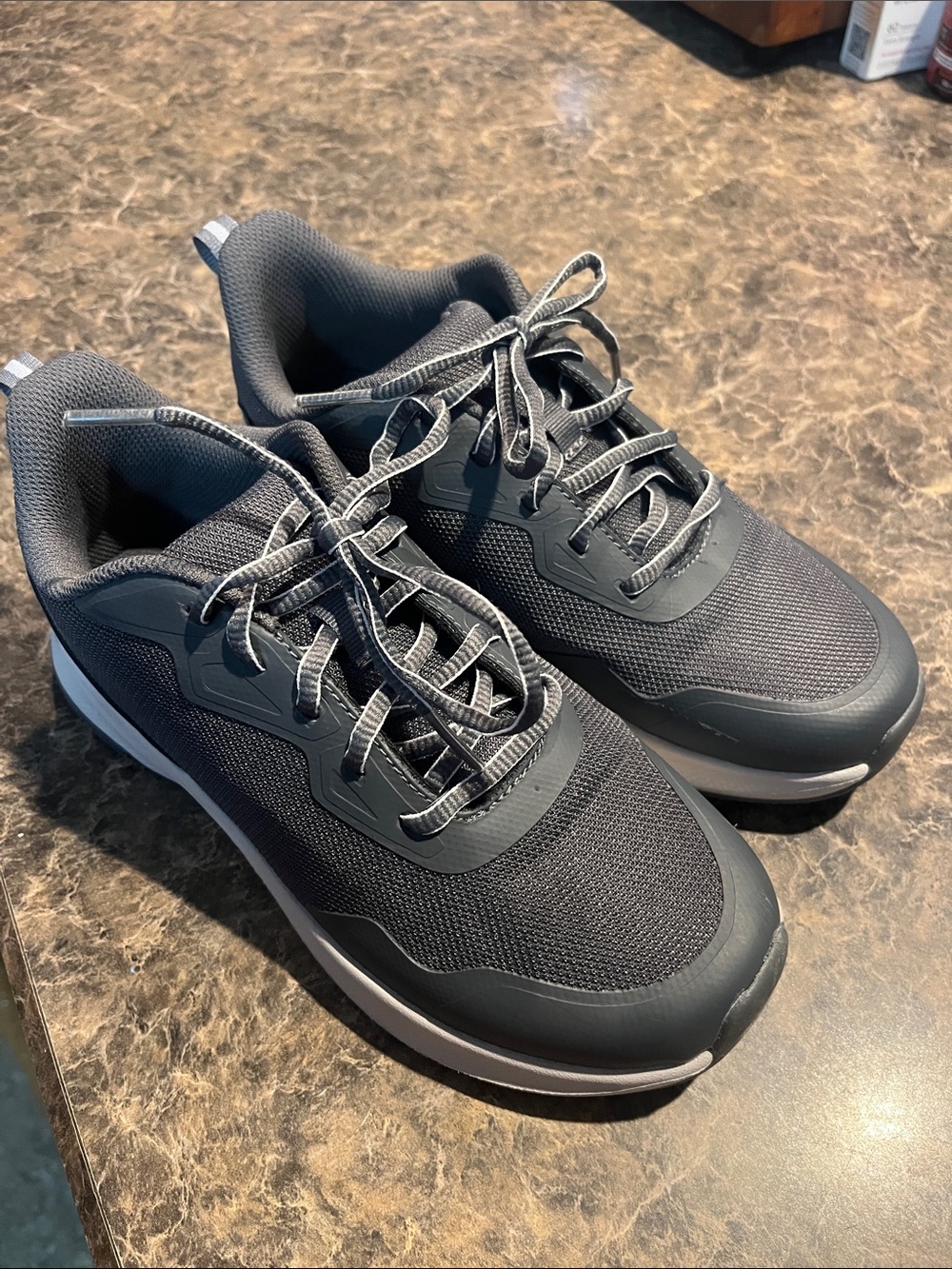 Athletic Works Boys Gray Mesh Sneakers size 4 EUC!!